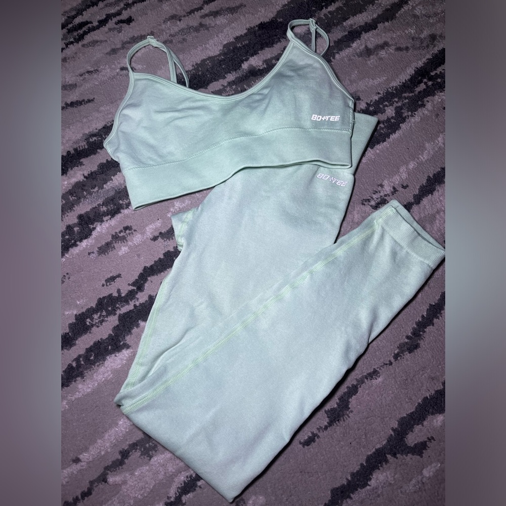 Bo+Tee Green Activewear Set